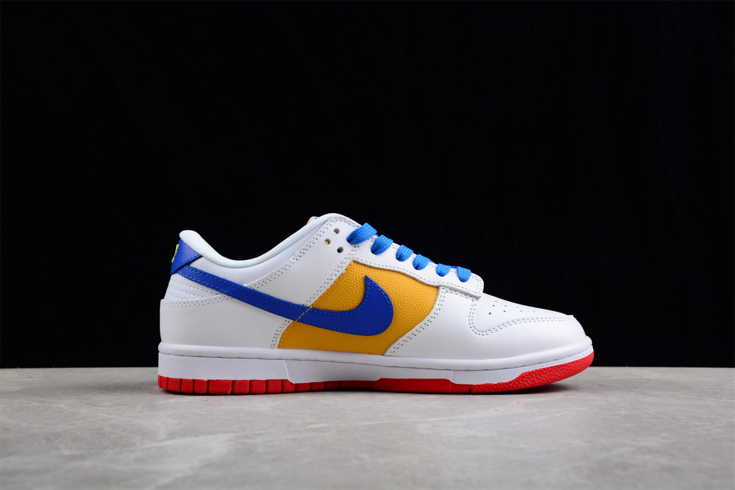 Nike SB Dunk Low   AH7979-992