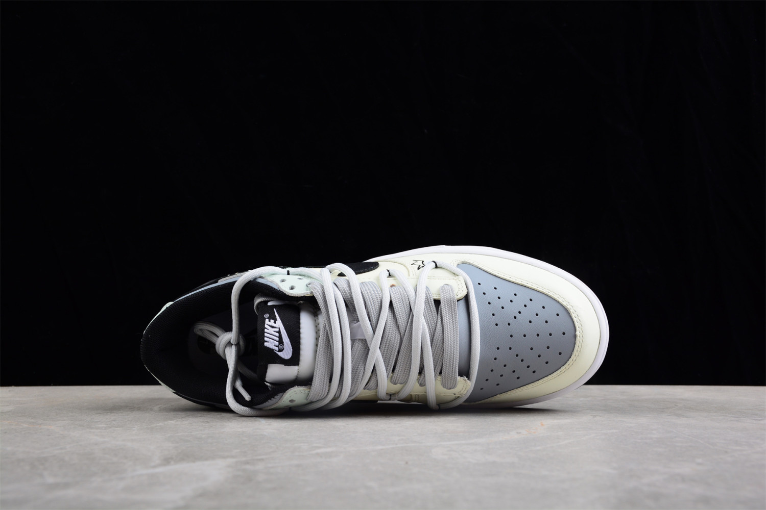 Nike SB Dunk Low   DD1391-100