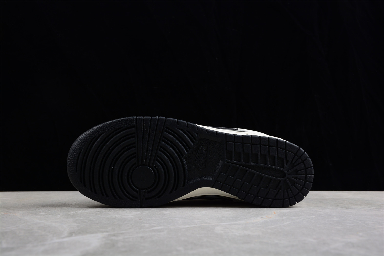 Nike SB Dunk Low  AW2011-631