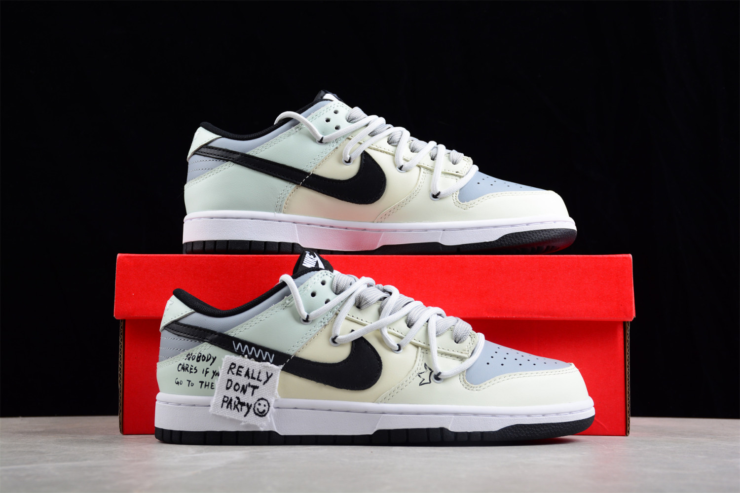 Nike SB Dunk Low   DD1391-100