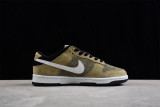 WTVUA x Nike SB Dunk Low WT1233-033