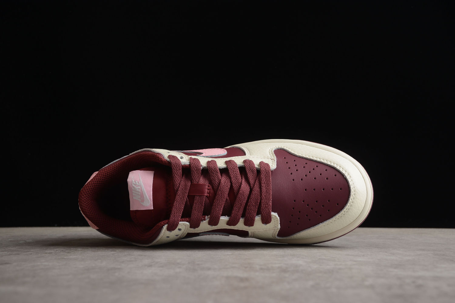 Nike Dunk Low Retro PRM Valentine