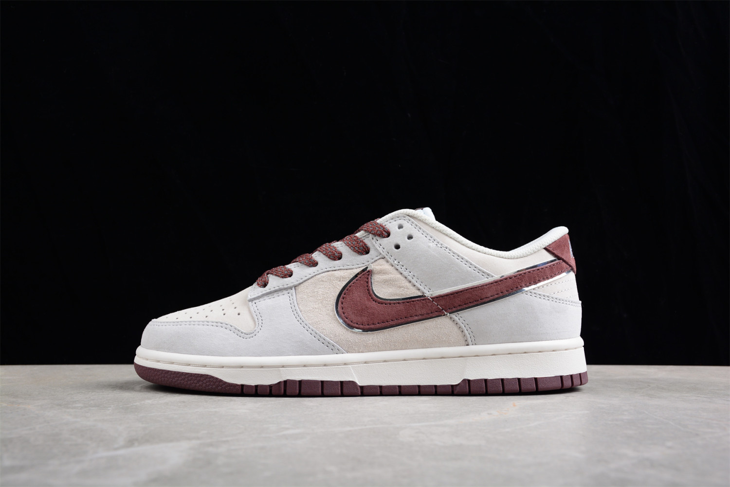 Otomo Katsuhiro x Nike SB Dunk Low Steamboy OST DD0012-258