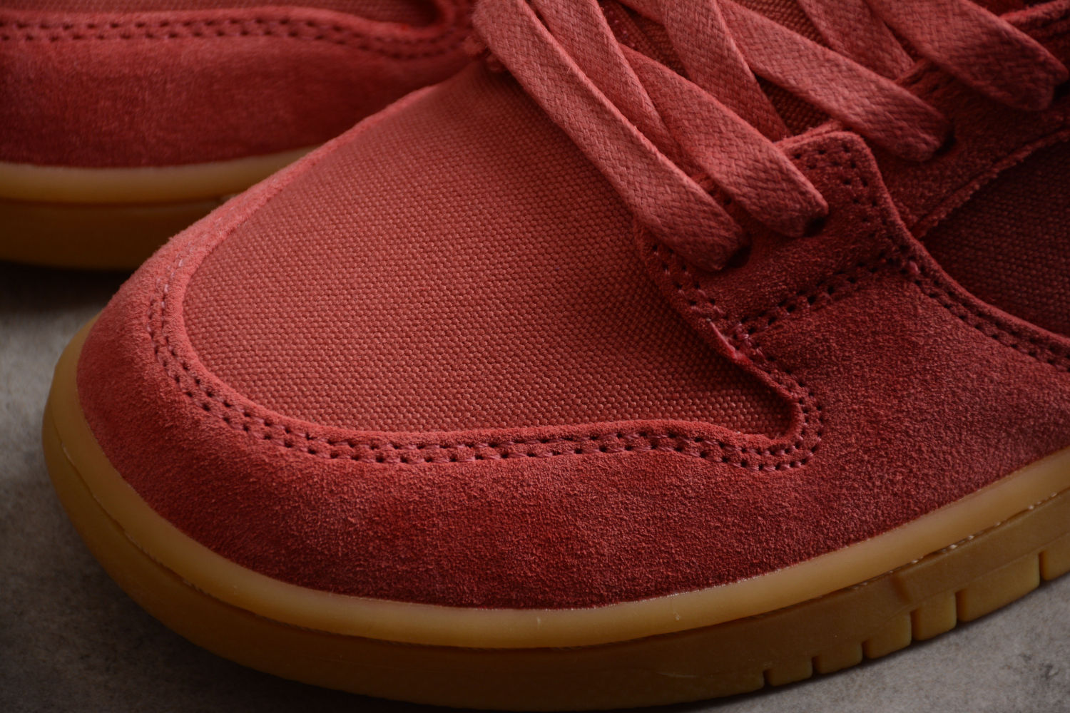 Nike SB Dunk Low Adobe DV5429-600
