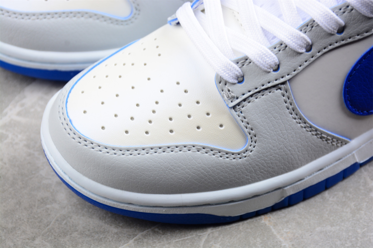 Nike SB Dunk Low GS Ivory Hyper Royal FB1841-100