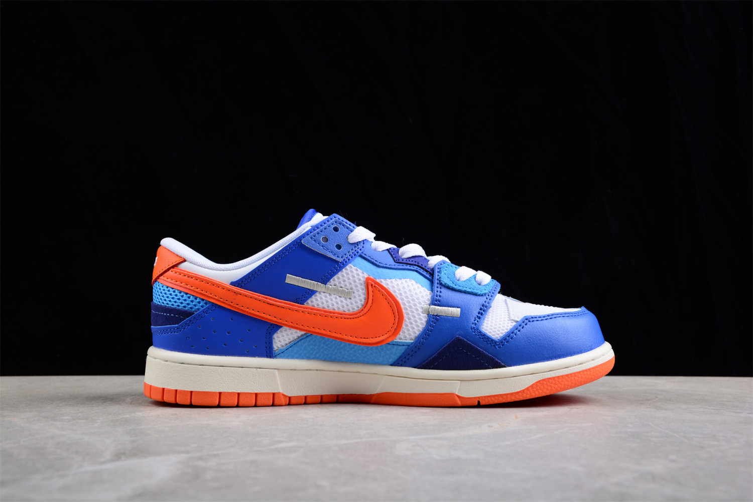 Nike Dunk Low Scrap Knicks DM0128-100