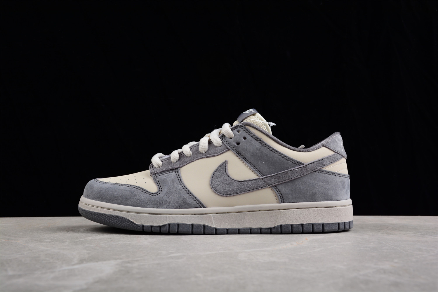 Nike SB Dunk Low Prm 854866-002