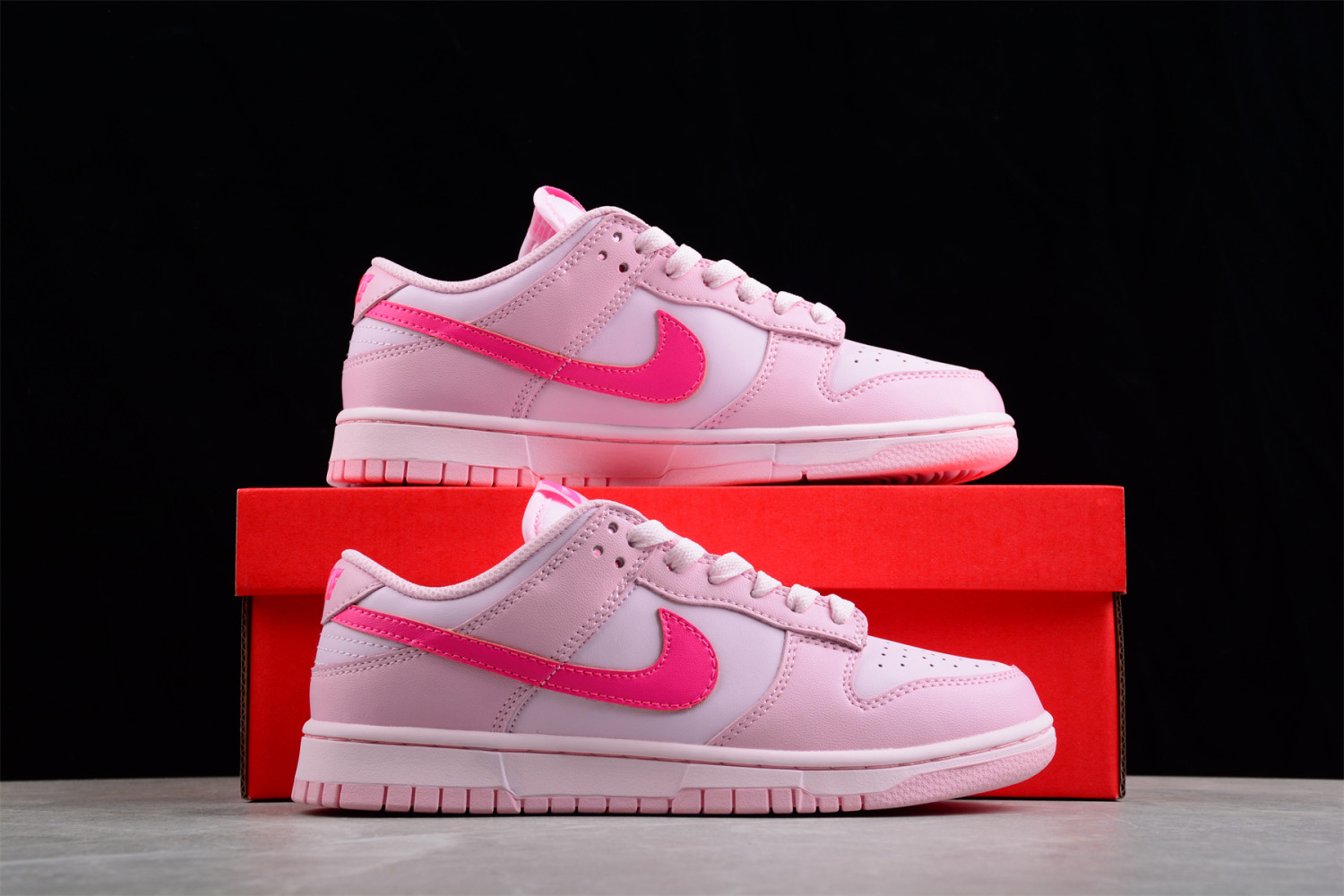 Nike Dunk Low Triple Pink (GS) DH9756-600
