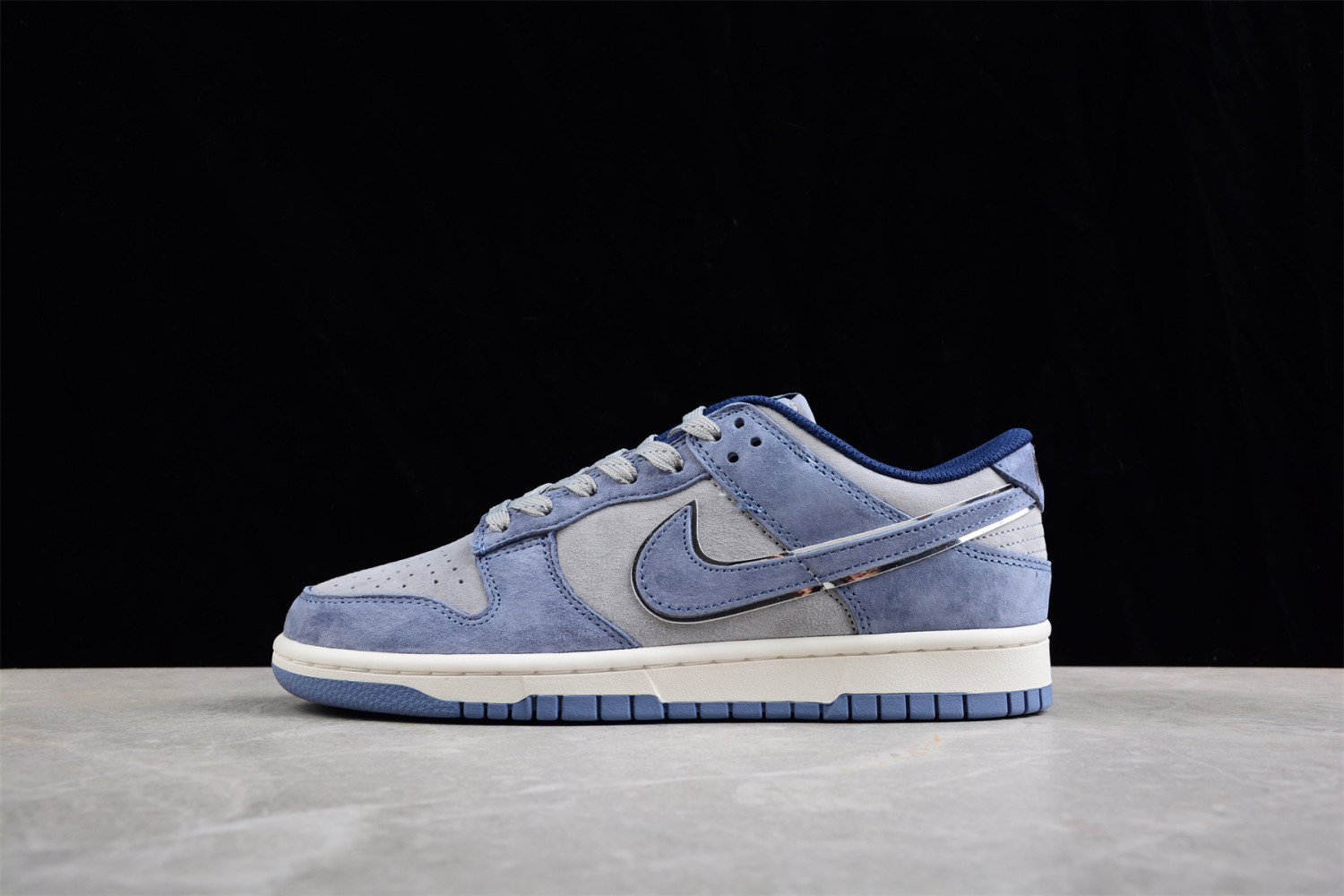 Otomo Katsuhiro x Nk SB Dunk Low Steamboy OST DR3369-526