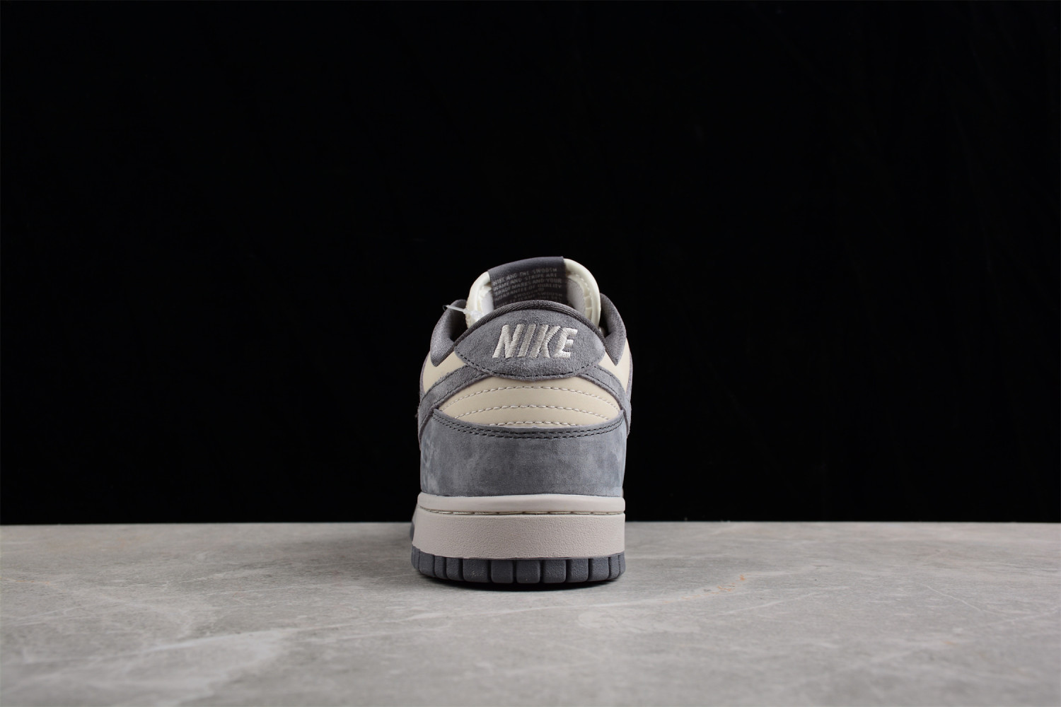 Nike SB Dunk Low Prm 854866-002