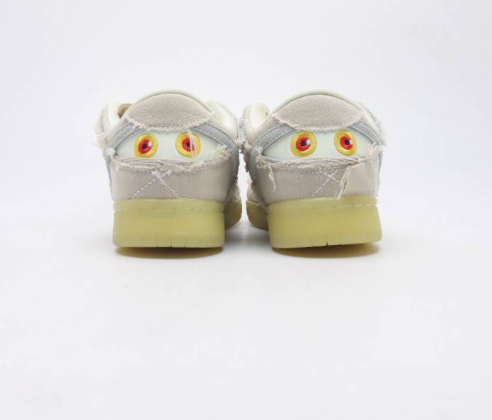 Nike SB Dunk Low Mummy DM0774-111