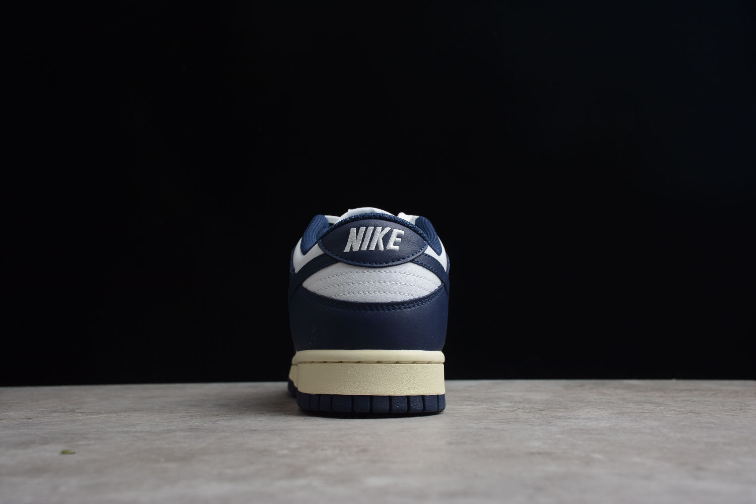 Nike Dunk Low Vintage Navy DD1503-115