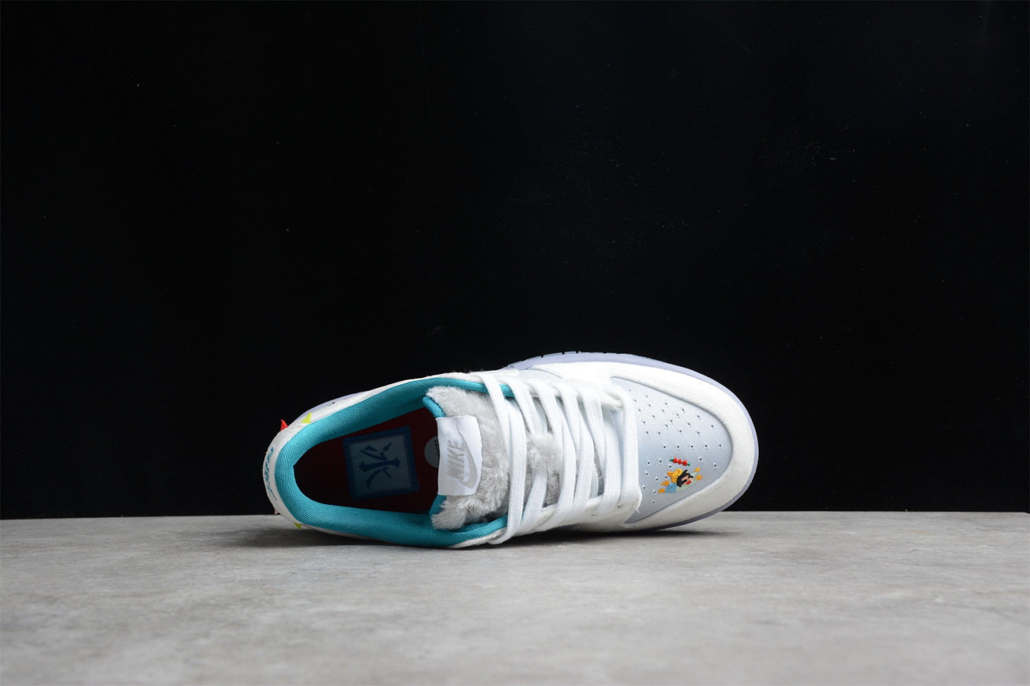 Nike Dunk Low “Ice” DO2326-001