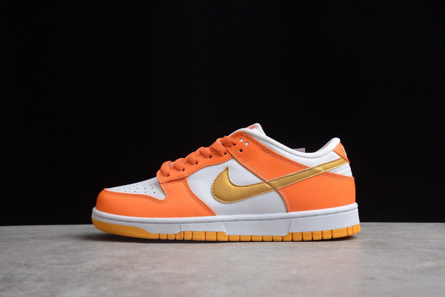 Nike SB Dunk Low White Flamme Orange Blaze Golden Blanc CU1726-002
