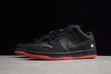 Nike SB Dunk Low Black Pigeon 883232-008