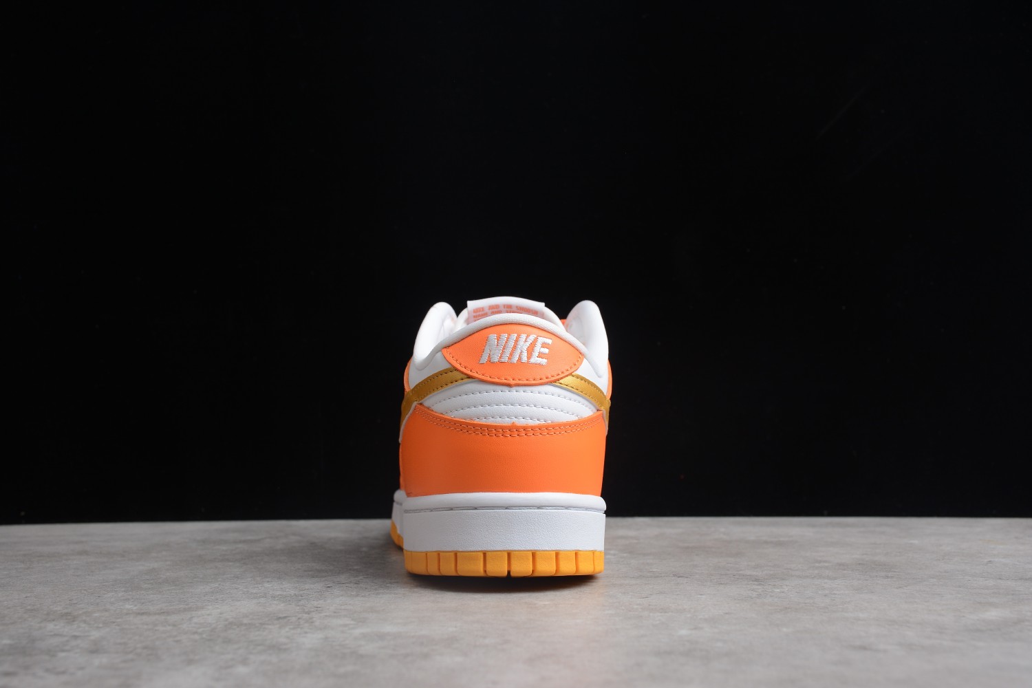 Nike SB Dunk Low White Flamme Orange Blaze Golden Blanc CU1726-002