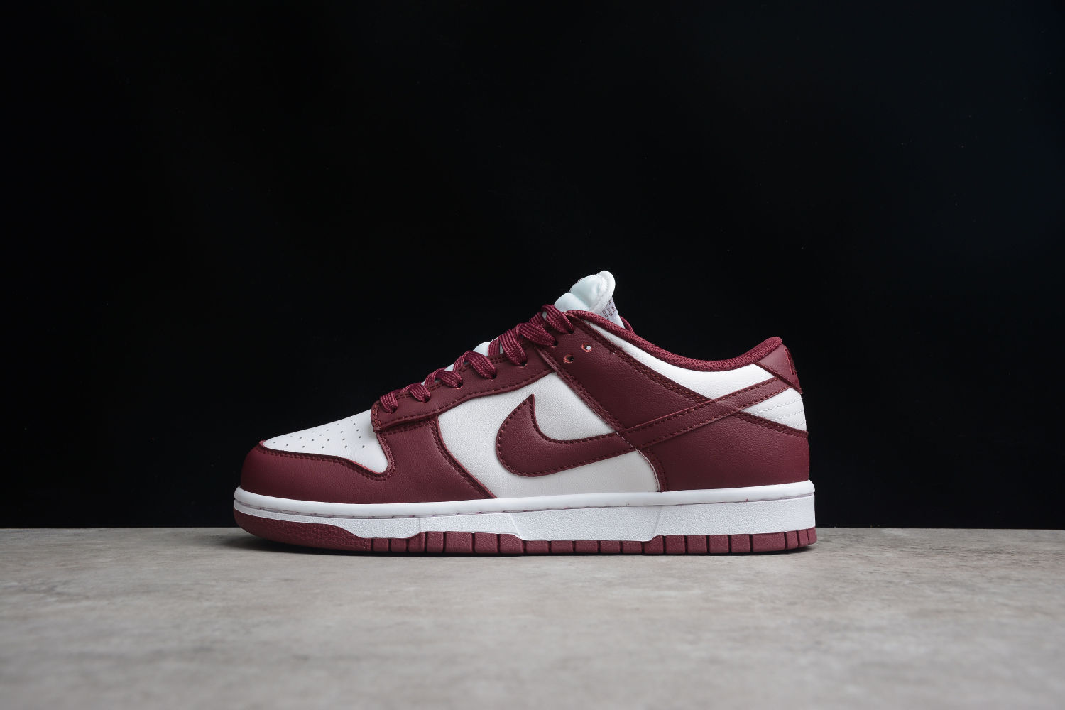 Nike Dunk Low Bordeaux (Women