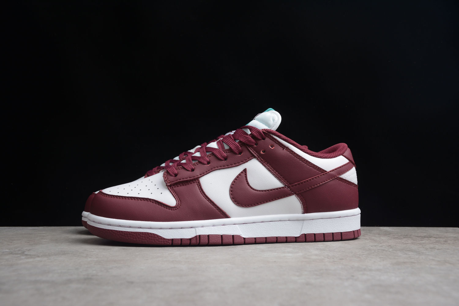 Nike Dunk Low Bordeaux (Women