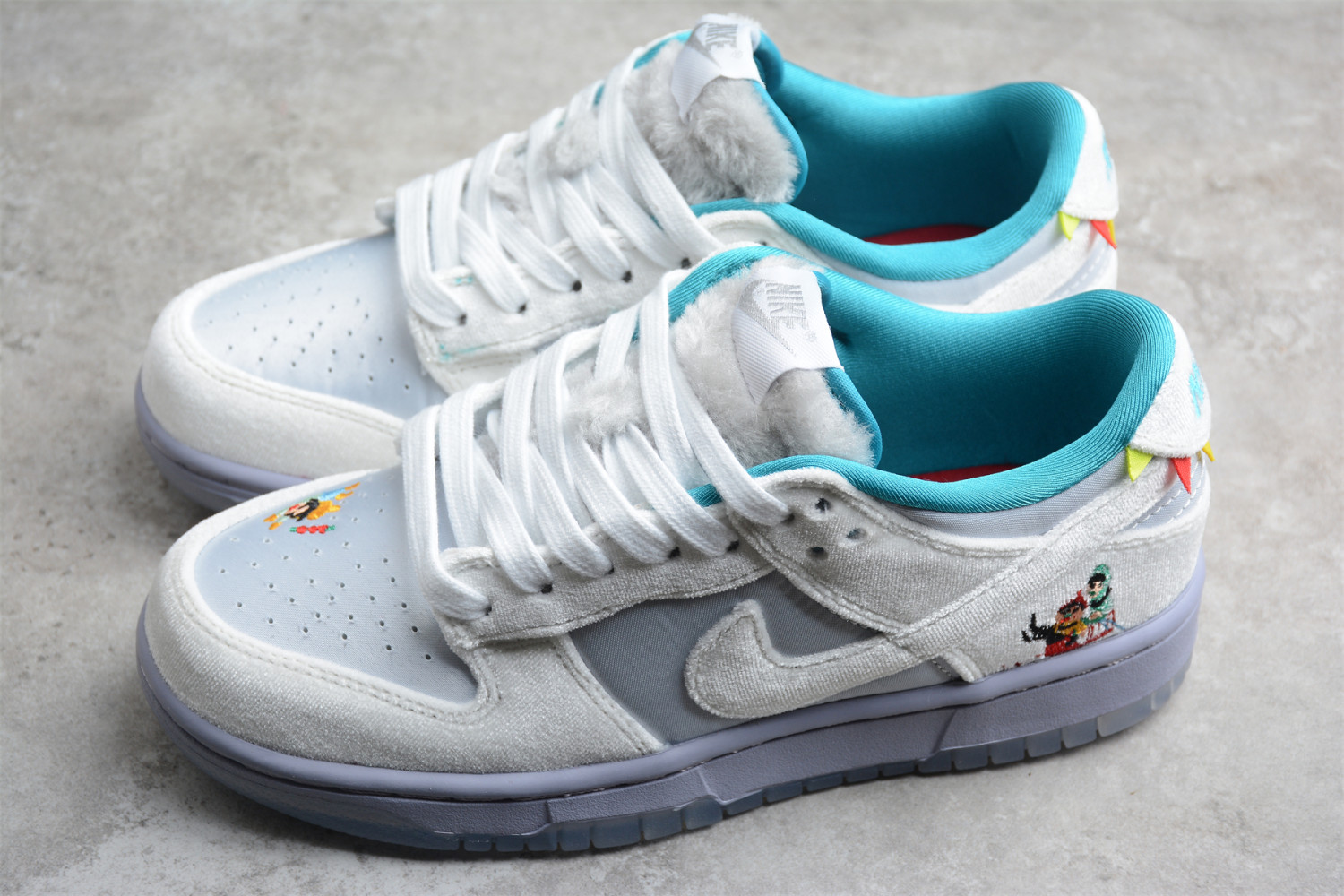 Nike Dunk Low “Ice” DO2326-001