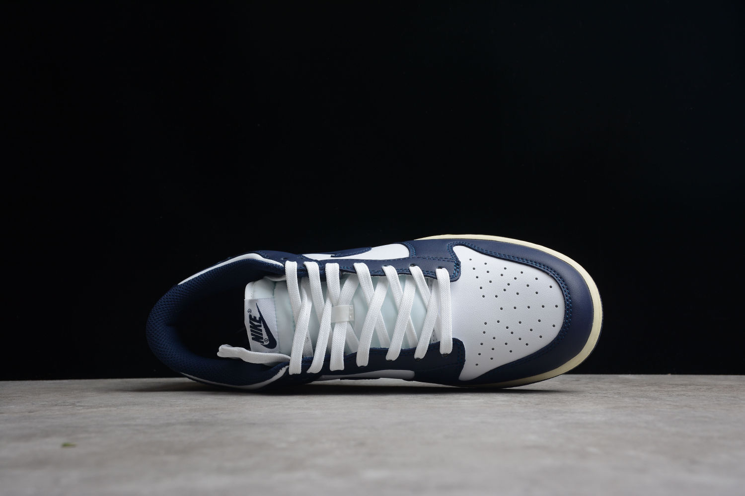 Nike Dunk Low Vintage Navy DD1503-115