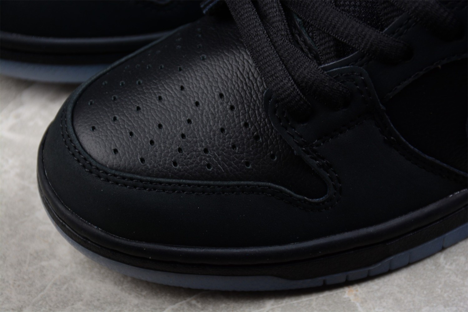 Nike Dunk Low SP Undefeated 5 On It Black DO9329-001