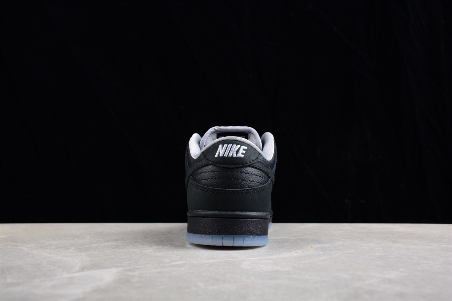 Nike Dunk Low SP Undefeated 5 On It Black DO9329-001