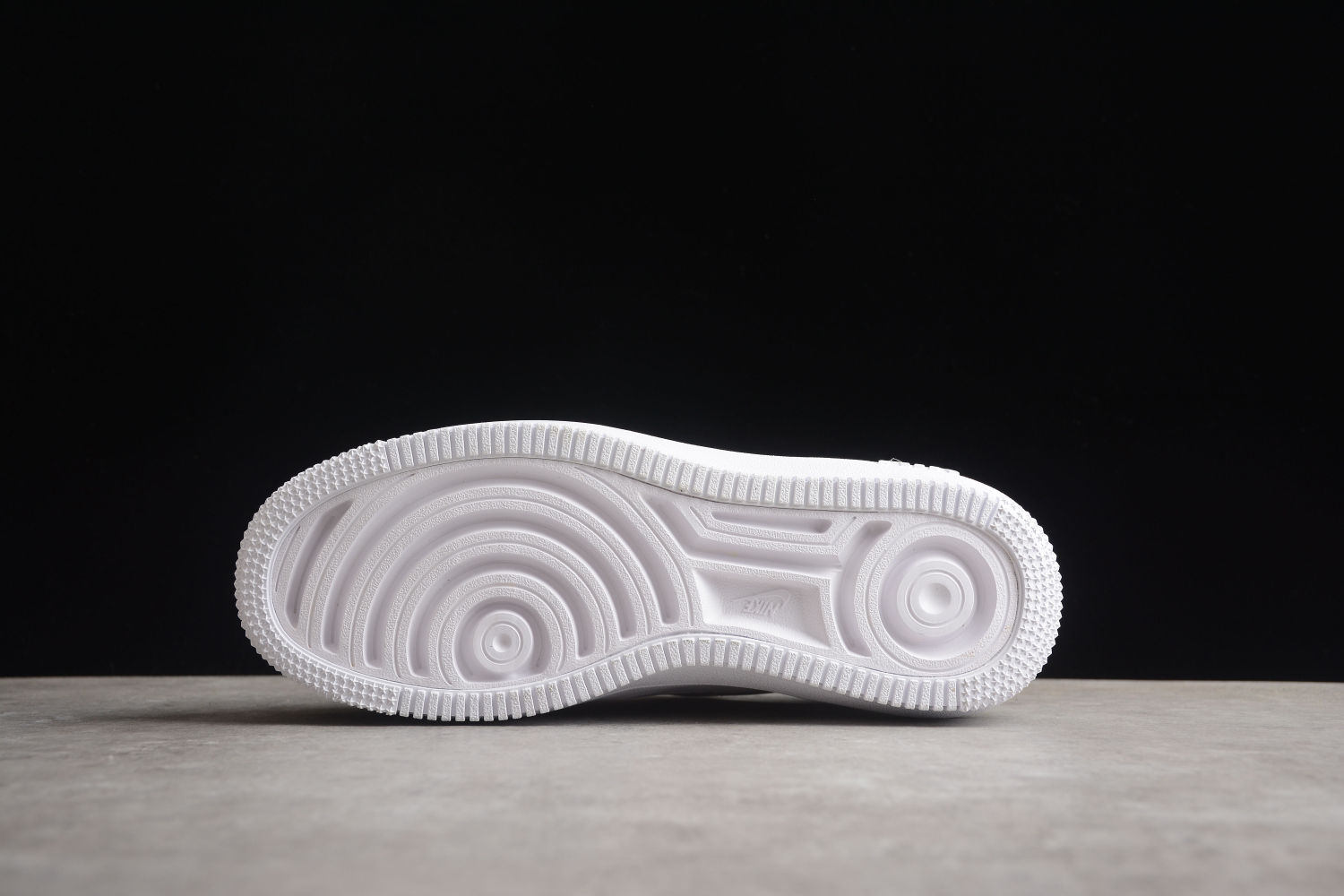 Nike Air Force 1 PLT.AF.ORM Fossil (W) DJ9946-200