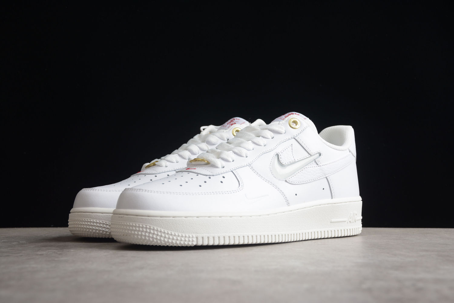 Nike Air Force 1 Low 