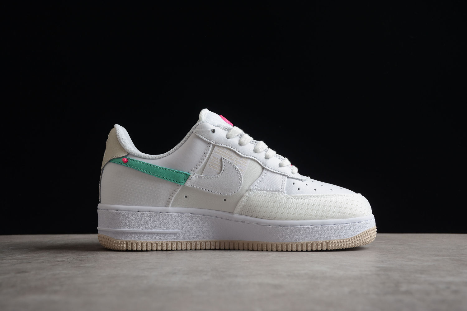 Nike Air Force 1 Low 