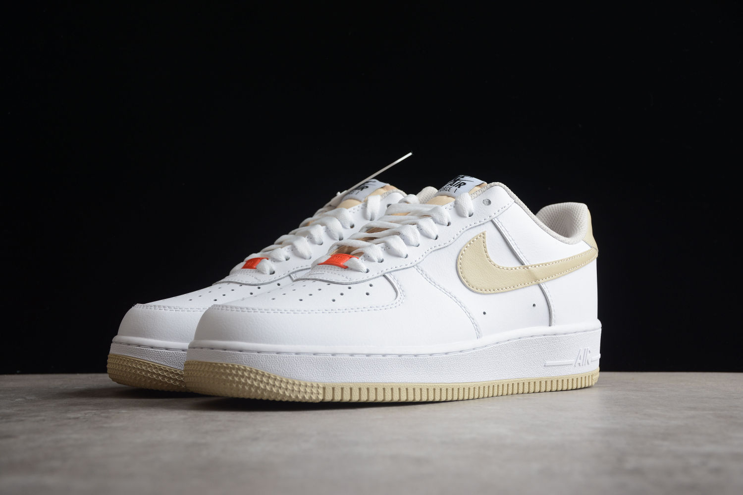 Nike Air Force 1 Low 