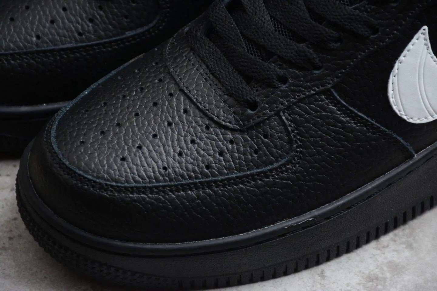 Nike Adds The Air Force 1’s Iconic “Pivot Point” DO6394-001