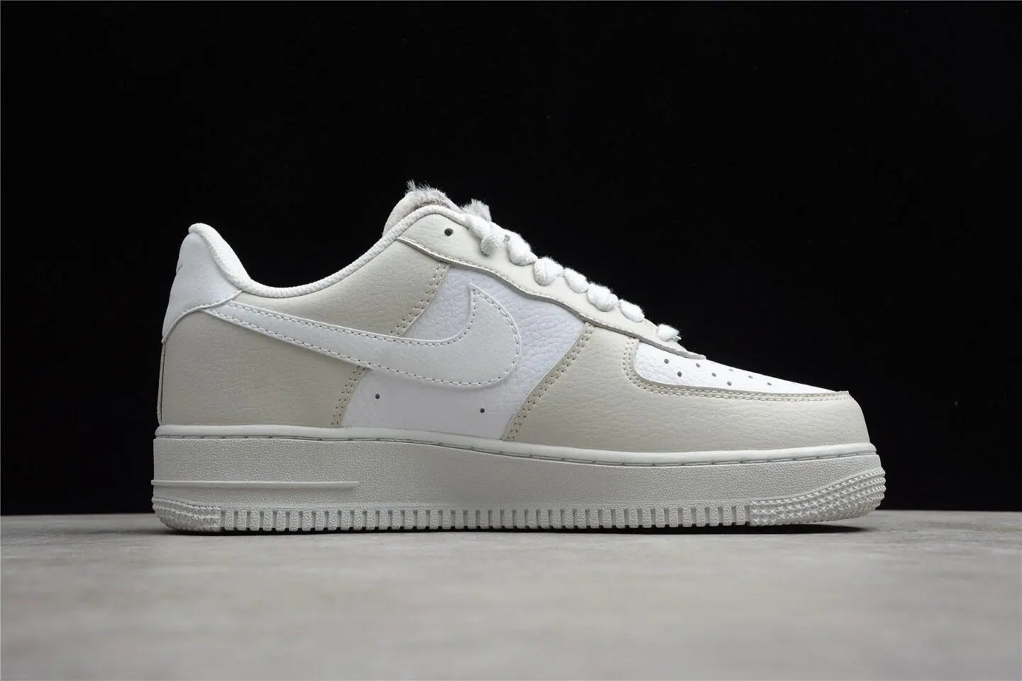 Nike Air Force 1 Low Light Bone Photon Dust (W) DC1165-001