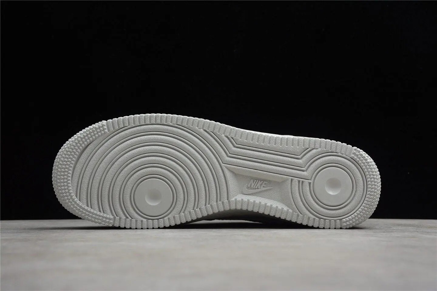 Nike Air Force 1 Low Light Bone Photon Dust (W) DC1165-001