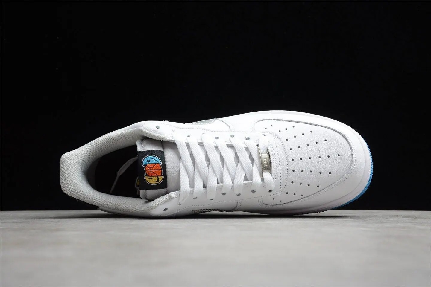 Nike Air Force 1 Low Happy Hoops (GS) DM8088-100