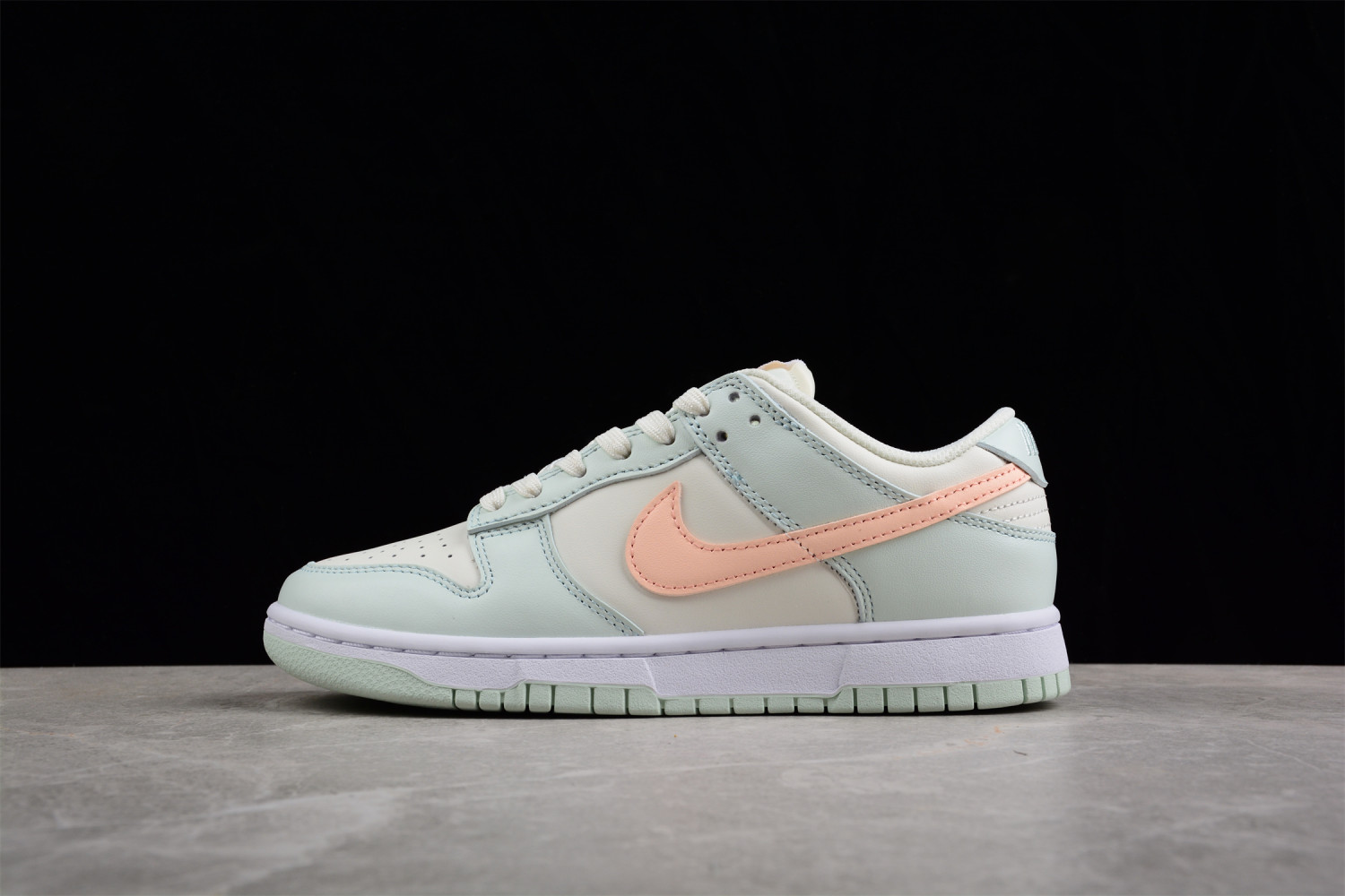 Nike Dunk Low Barely Green (W) DD1503-104