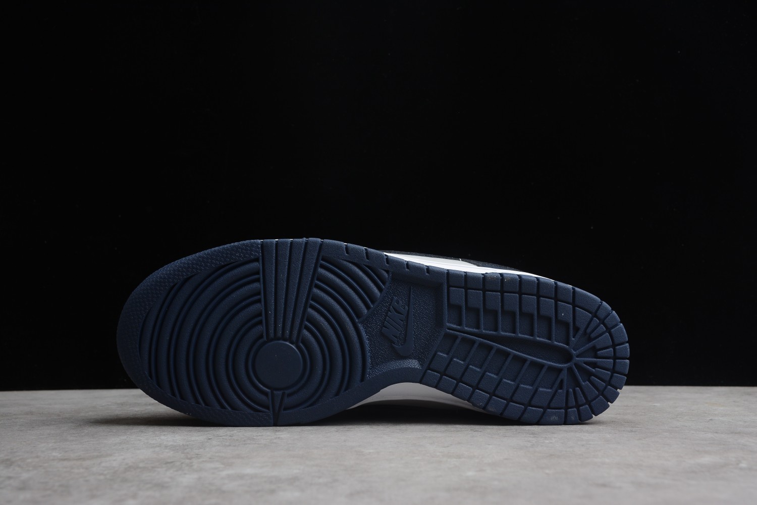 Nike Dunk Low Georgetown (GS) CW1590-004