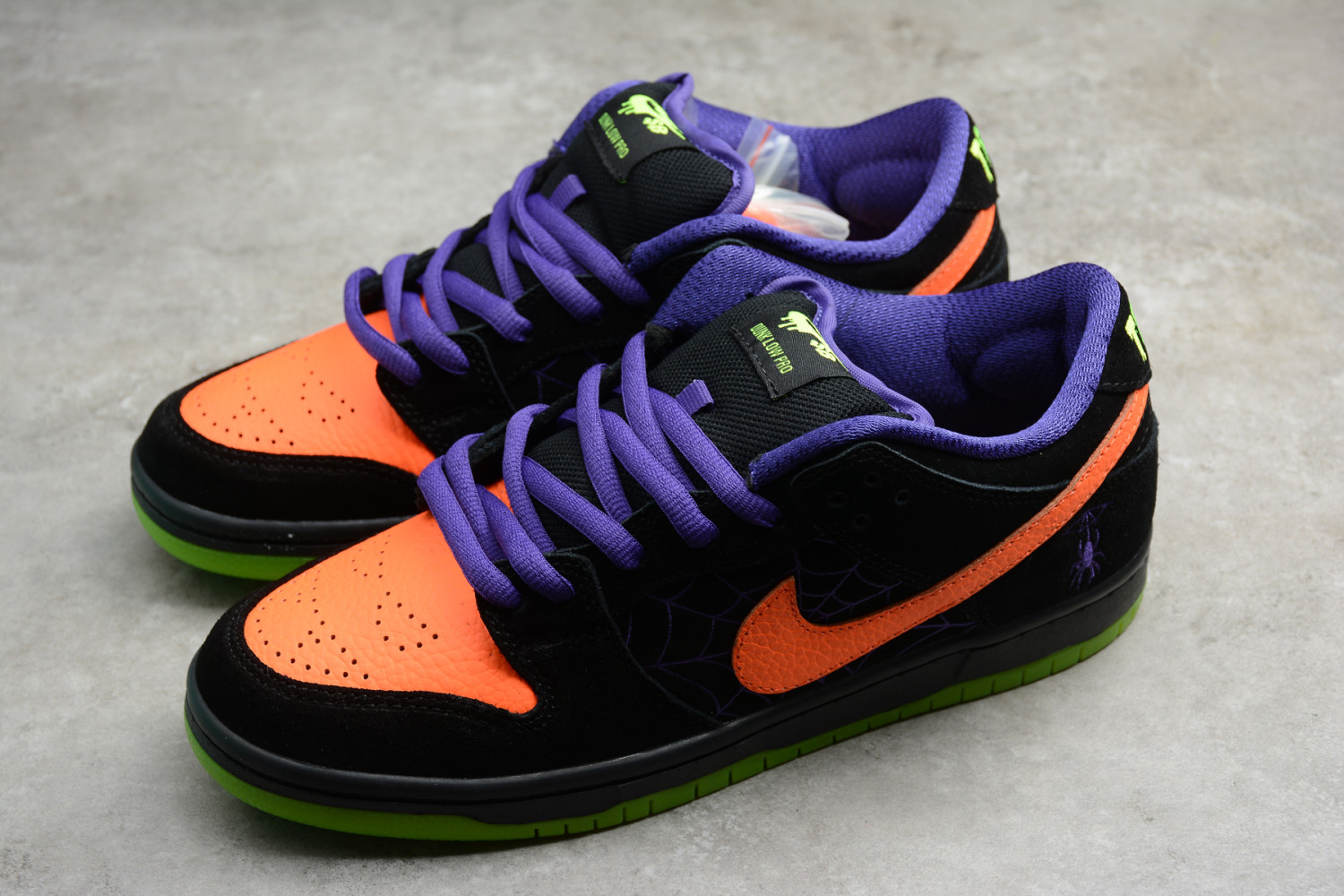 Nike SB Dunk Low Night of Mischief Halloween BQ6817-006
