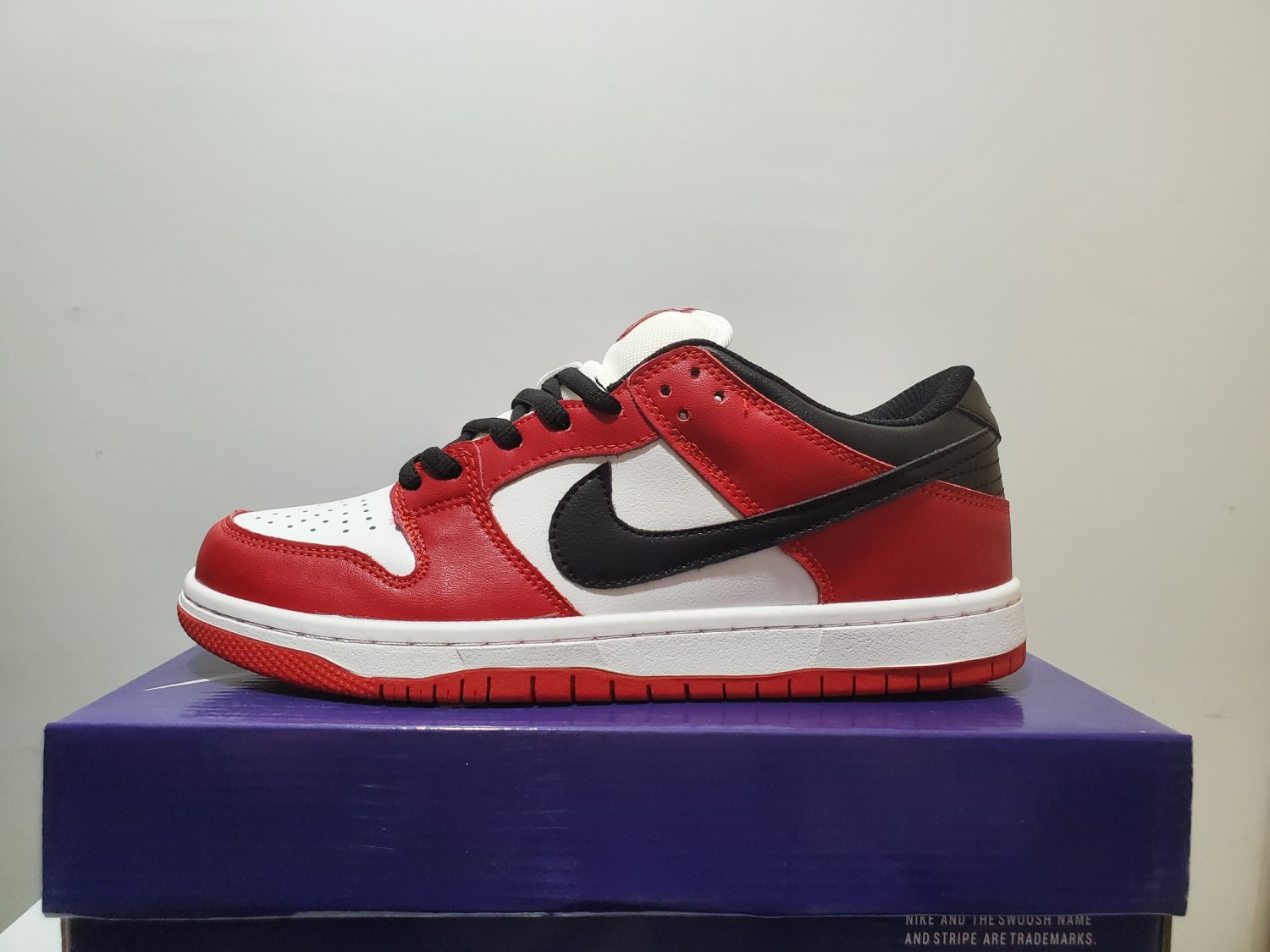 Nike SB Dunk Low J-Pack Chicago BQ6817-600