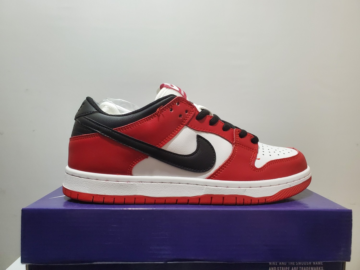 Nike SB Dunk Low J-Pack Chicago BQ6817-600
