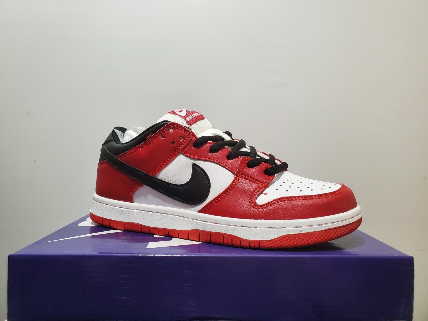 Nike SB Dunk Low J-Pack Chicago BQ6817-600