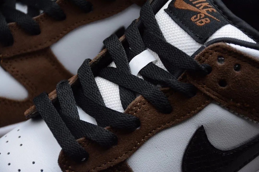 Nike SB Dunk Low White Black Trail End Brown 304292-102