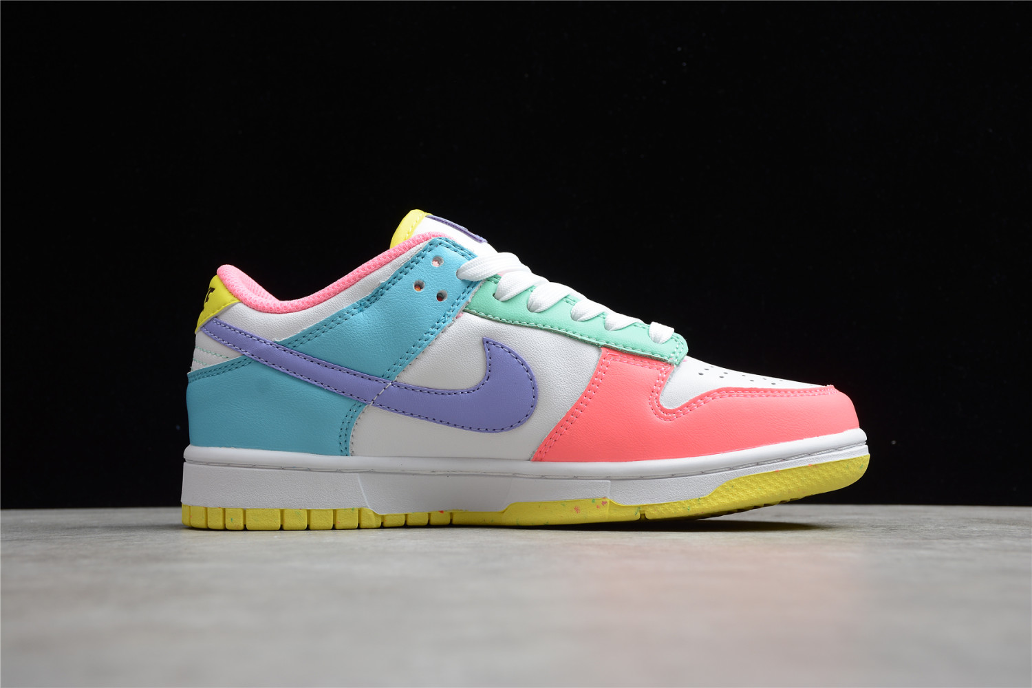 Nike Dunk Low SE Easter Candy (W) DD1872-100