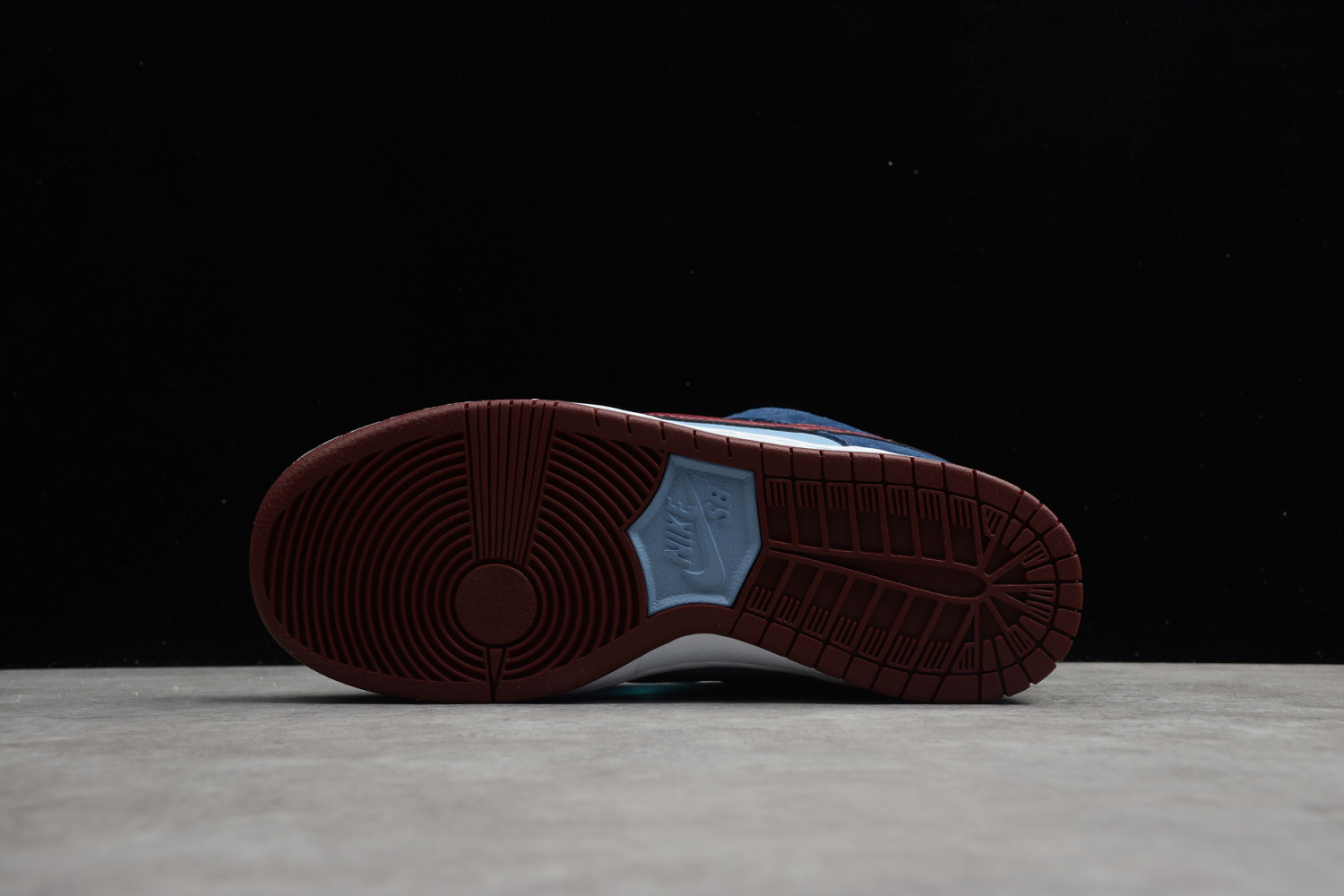 Nike SB Dunk Low FTC Finally 313170-463