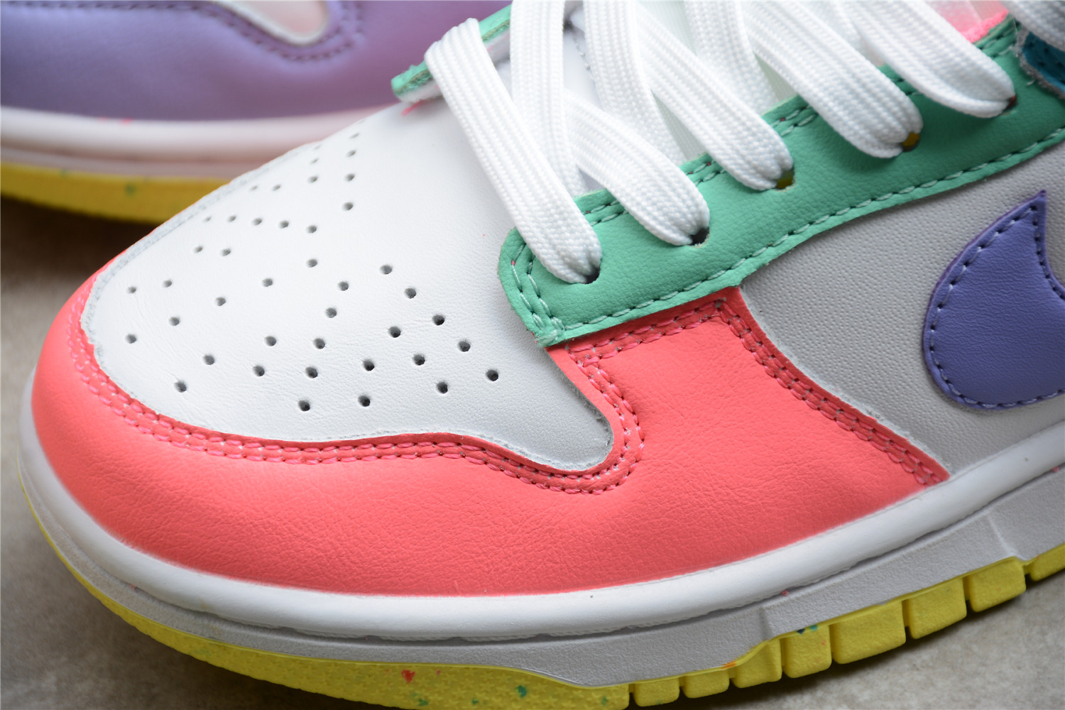 Nike Dunk Low SE Easter Candy (W) DD1872-100