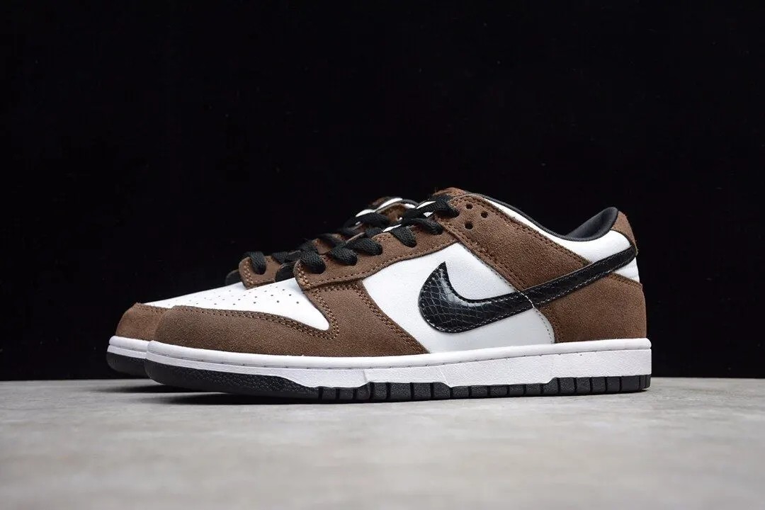 Nike SB Dunk Low White Black Trail End Brown 304292-102
