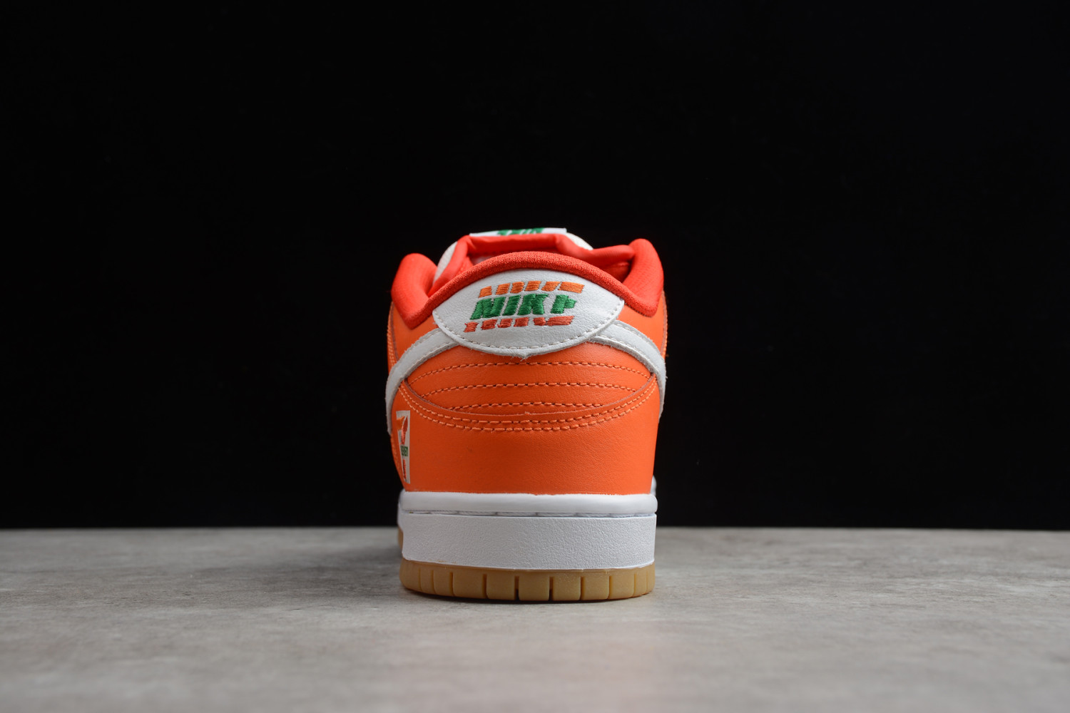 Nike SB Dunk Low 7-Eleven CZ5130-600