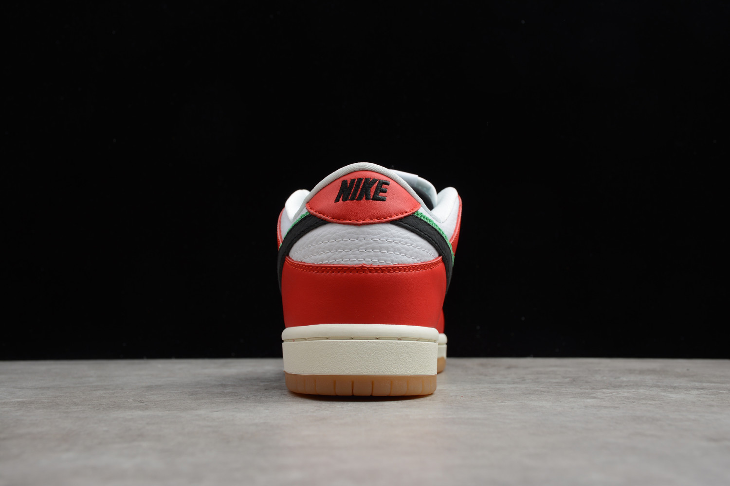Nike SB Dunk Low Frame Skate Habibi CT2550-600