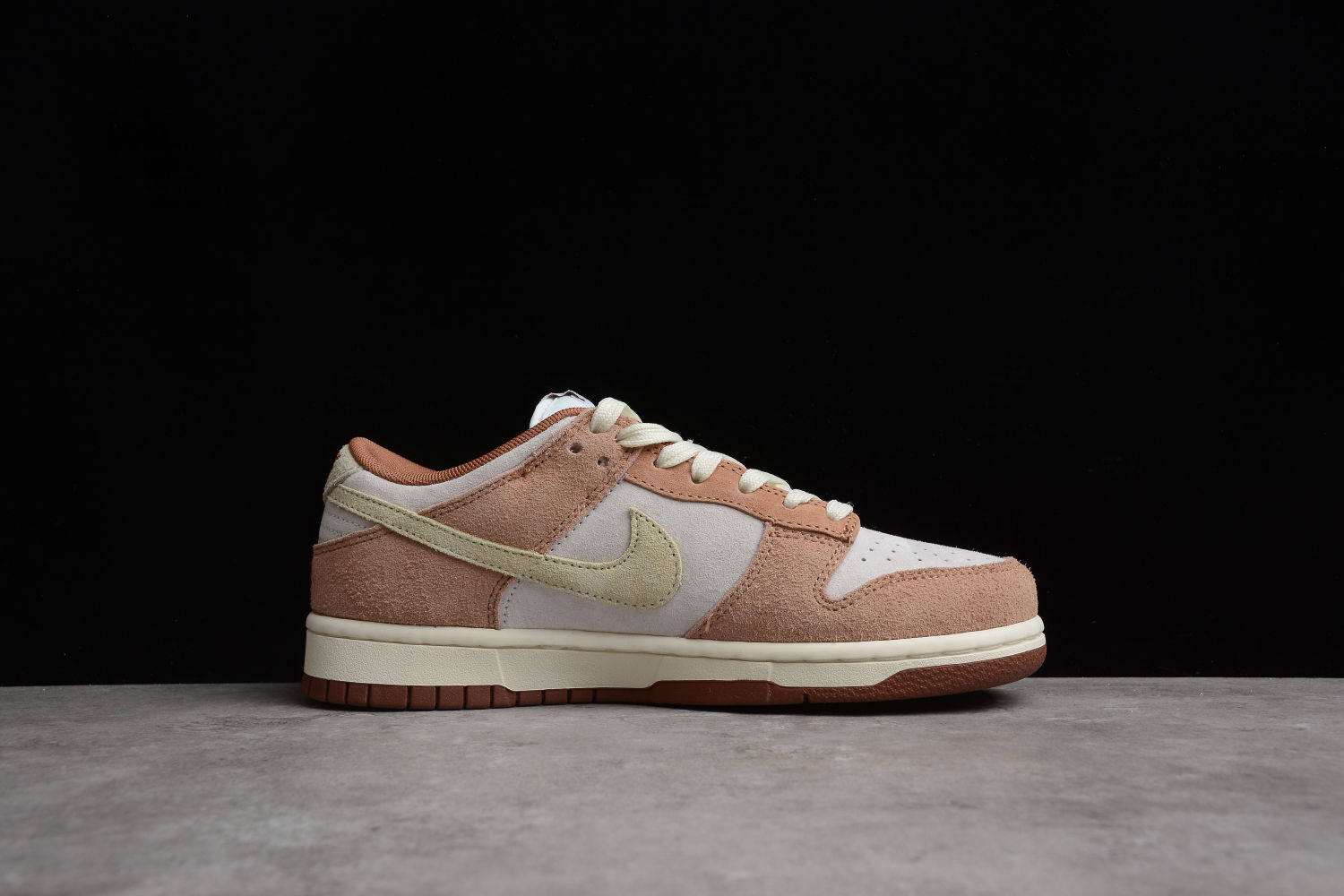 Nike Dunk Low Medium Curry DD1390-100