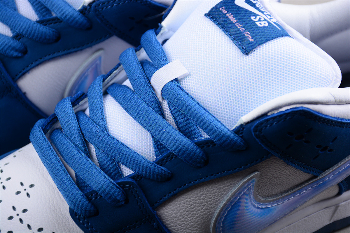 Nike SB Dunk Low Born x Raised One Block At A Time FN7819-400