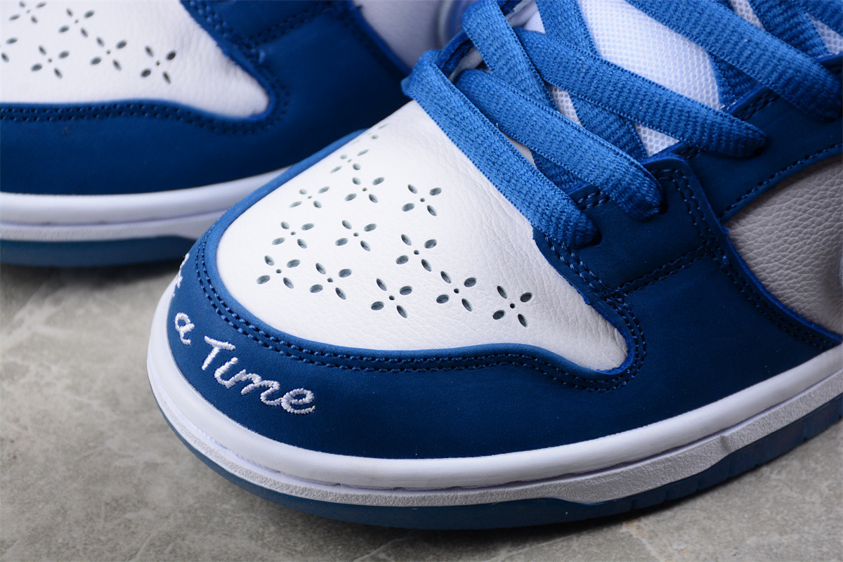 Nike SB Dunk Low Born x Raised One Block At A Time FN7819-400